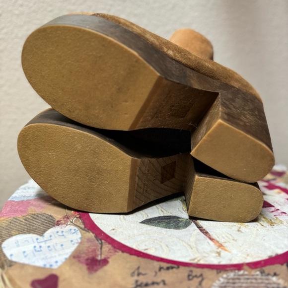 Free People clogs ✨ - Picture 6 of 6